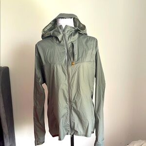 Co- Op cycles Lightweight olive Green 
Wind breaker jacket